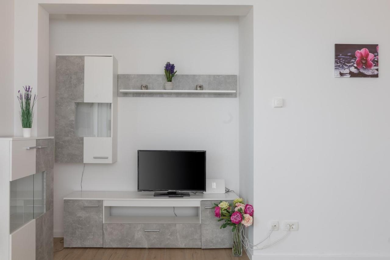 Apartment S&S Deluxe Makarska Esterno foto